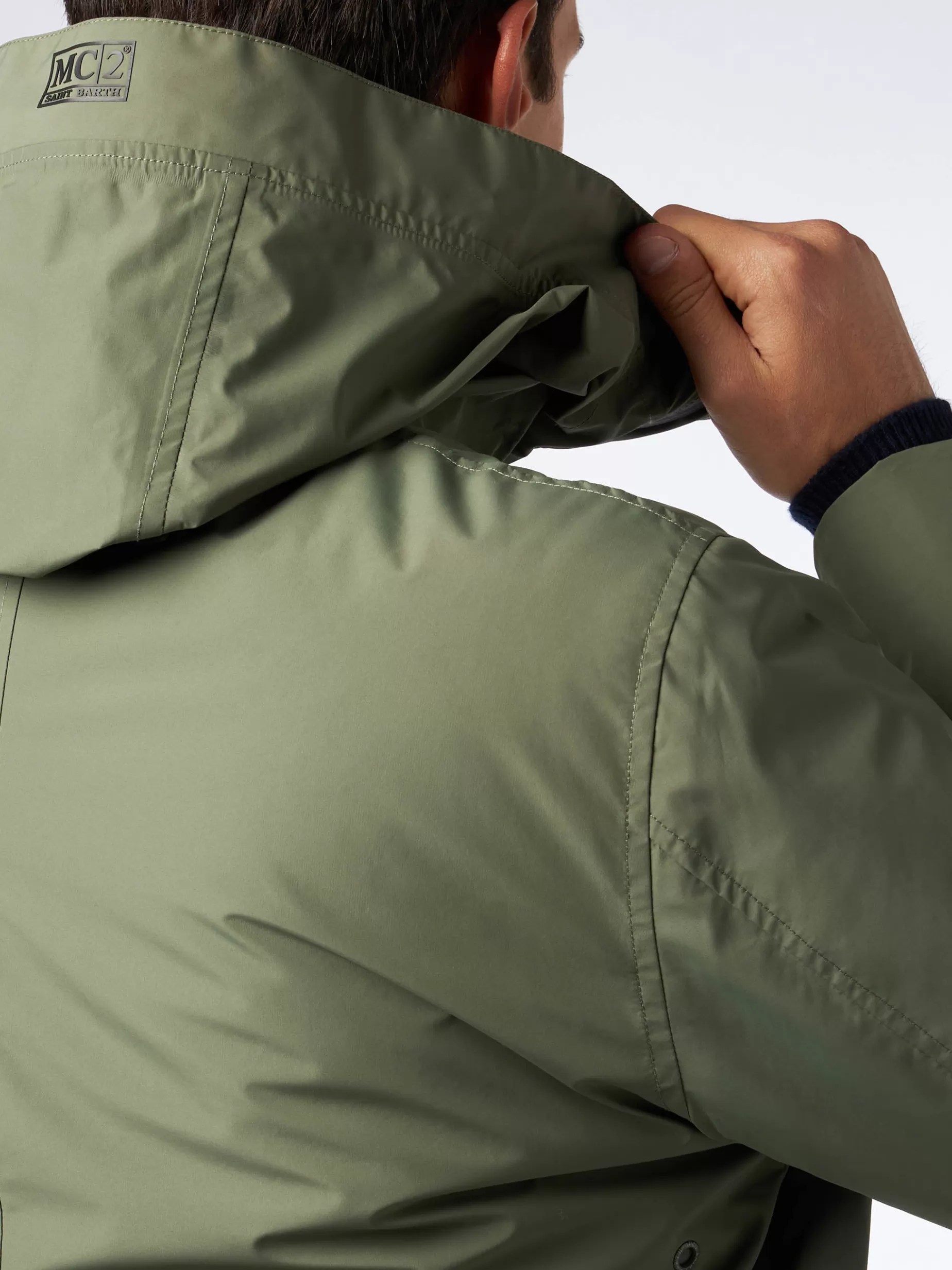 Shop Parka da uomo Voyager verde militare con cappuccio Uomo Capispalla