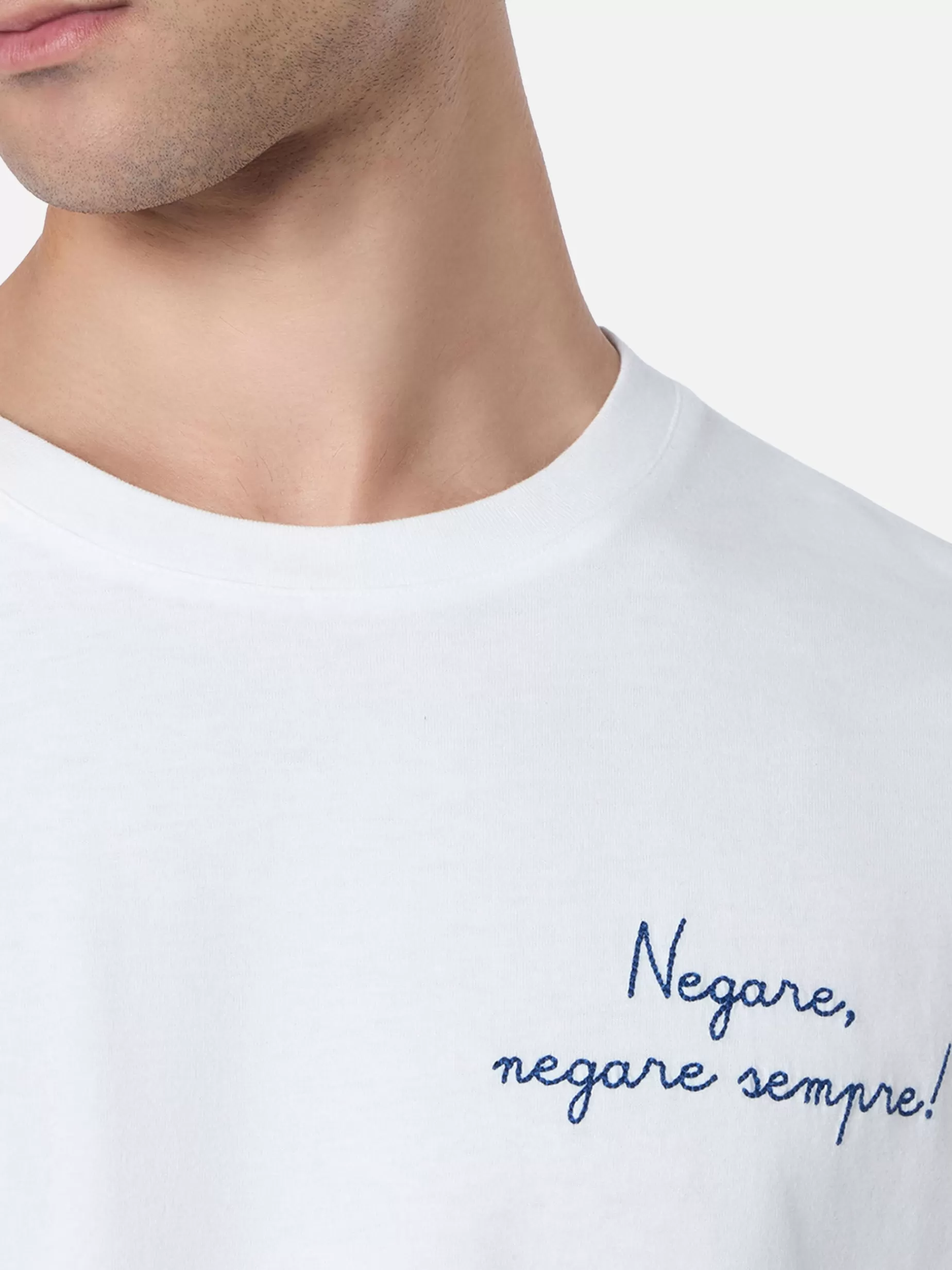 Best Sale T-shirt bianca da uomo Luton con ricamo Negare, negare sempre! | VACANZE DI NATALE EDIZIONE SPECIALE Uomo T-shirts