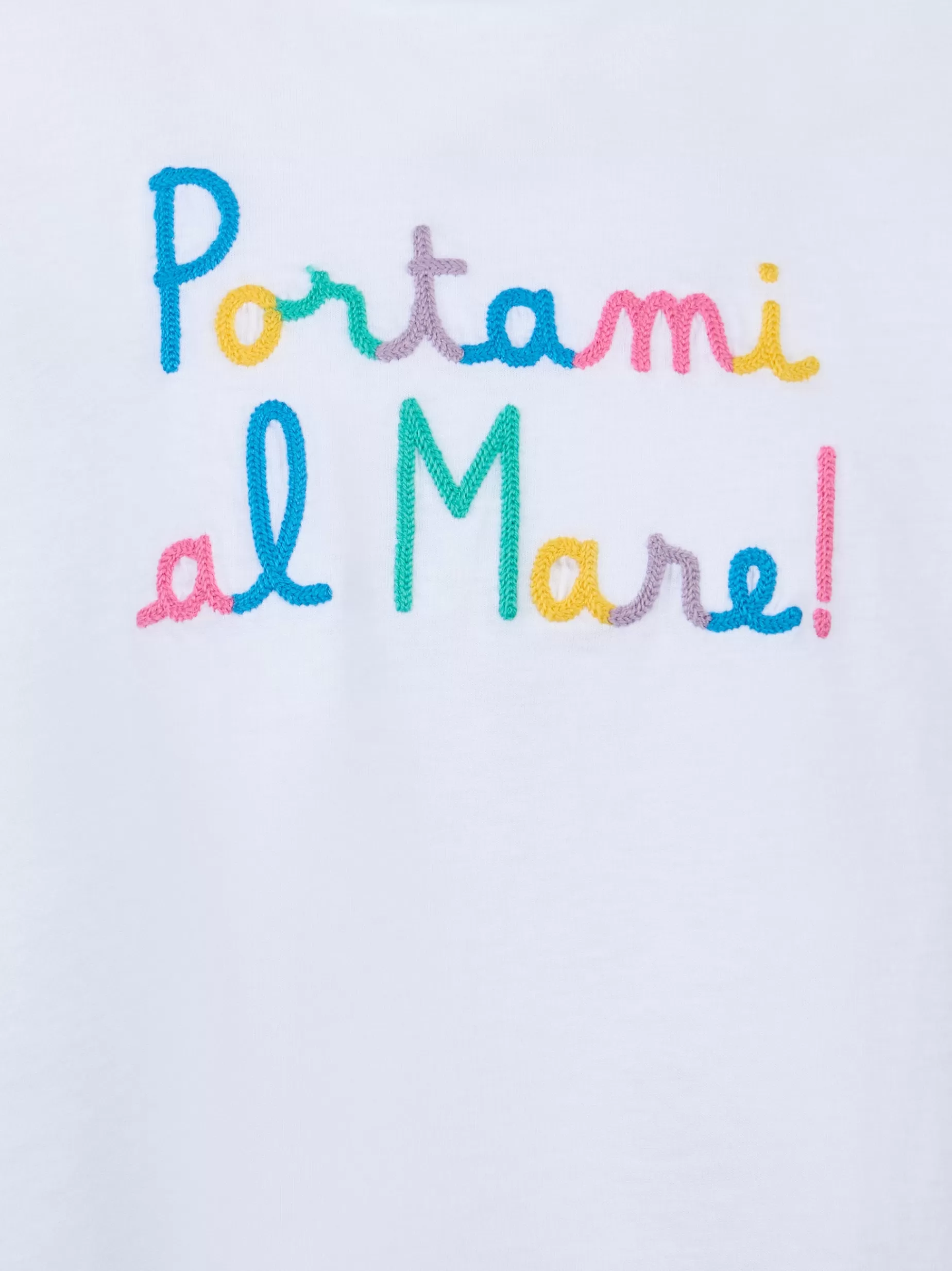 Shop T-shirt da bambina in cotone con balza e ricamo T-shirt E Top