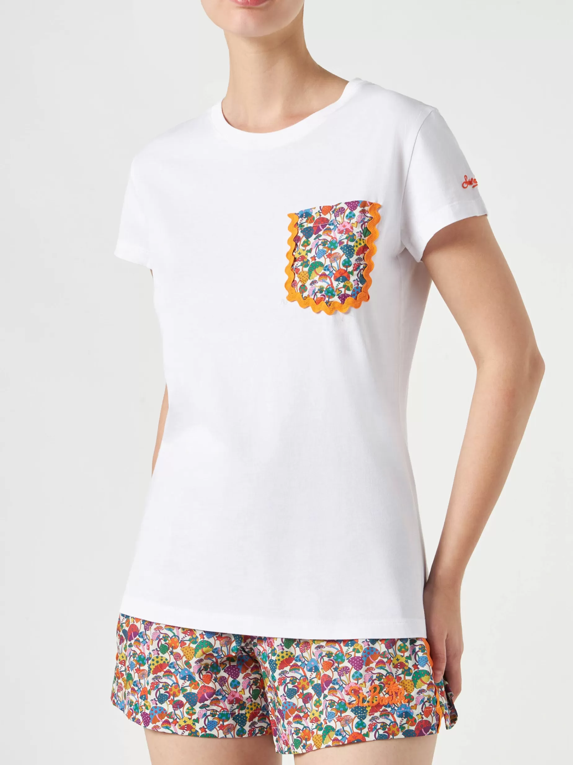 Outlet T-shirt da donna in cotone con taschino Donna T-shirt