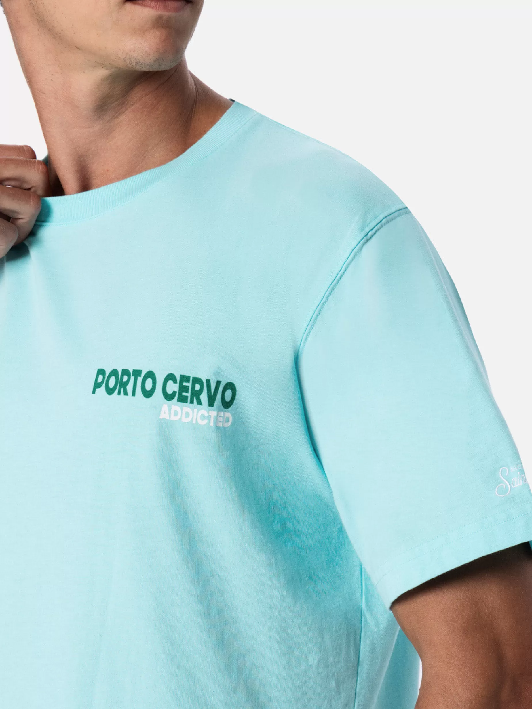 Store T-shirt da uomo in cotone con stampa piazzata cartolina Porto Cervo Addicted Uomo T-shirts | Abbigliamento